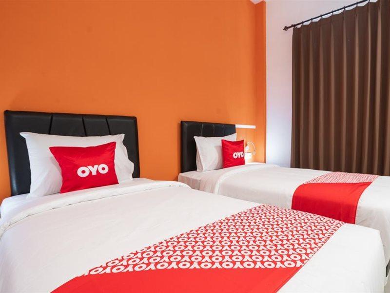 Hotel Oyo Flagship 1575 Urban 18 Surabaja Zewnętrze zdjęcie