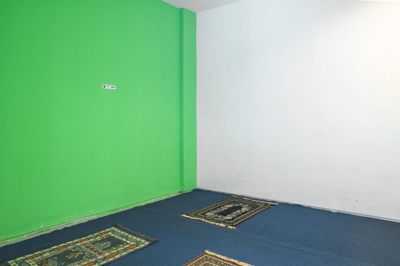 Hotel Oyo Flagship 1575 Urban 18 Surabaja Zewnętrze zdjęcie
