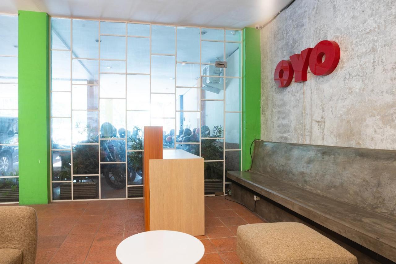 Hotel Oyo Flagship 1575 Urban 18 Surabaja Zewnętrze zdjęcie